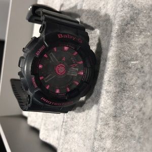 Baby g shock, needs new battery works great